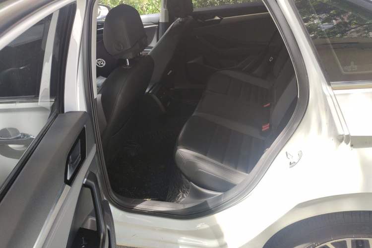 Used Volkswagen Sagitar 2020 280TSI DSG Comfort Version China VI Standard Left Rear Seat