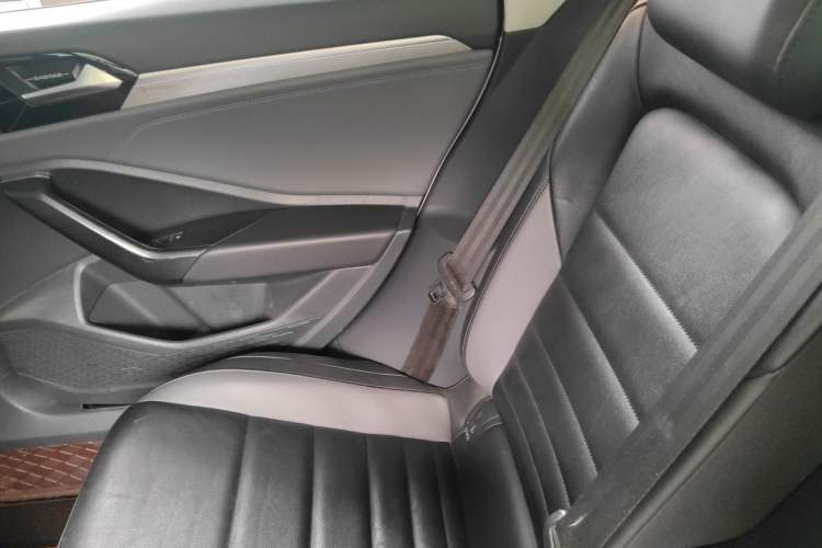 Used Volkswagen Sagitar 2020 280TSI DSG Comfort Version China VI Standard Left Rear Seat