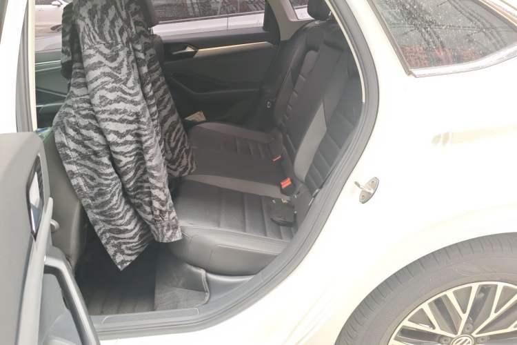 Used Volkswagen Sagitar 2020 280TSI DSG Comfort Version China VI Standard Left Rear Seat