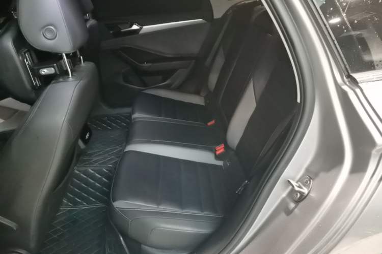 Used Volkswagen Sagitar 2020 200TSI DSG Comfort Version China VI Standard Left Rear Seat