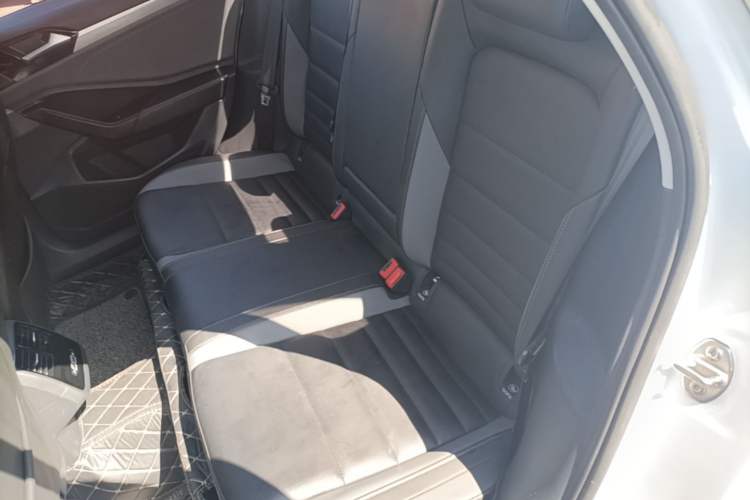 Used Volkswagen Sagitar 2020 200TSI DSG Comfort Version China VI Standard Left Rear Seat