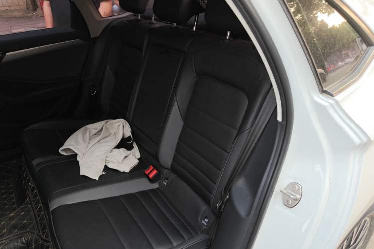 Used Volkswagen Sagitar 2020 280TSI DSG Comfort Version China VI Standard Left Rear Seat