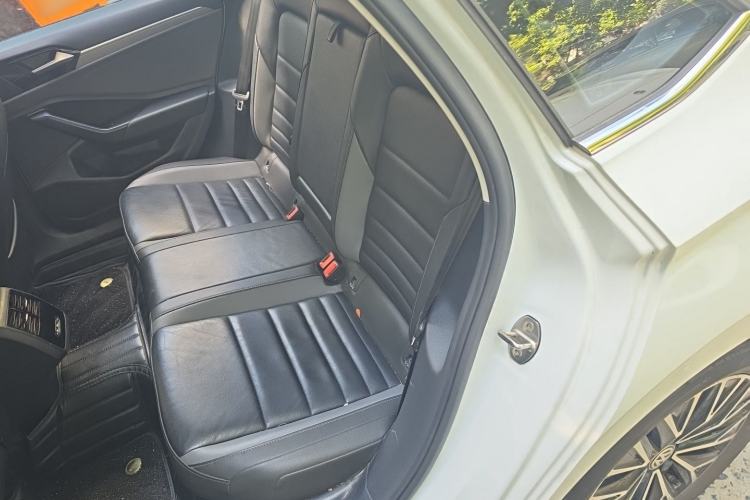 Used Volkswagen Sagitar 2020 280TSI DSG Comfort Version China VI Standard Left Rear Seat