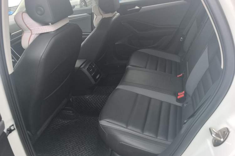 Used Volkswagen Sagitar 2020 280TSI DSG Comfort Version China VI Standard Left Rear Seat
