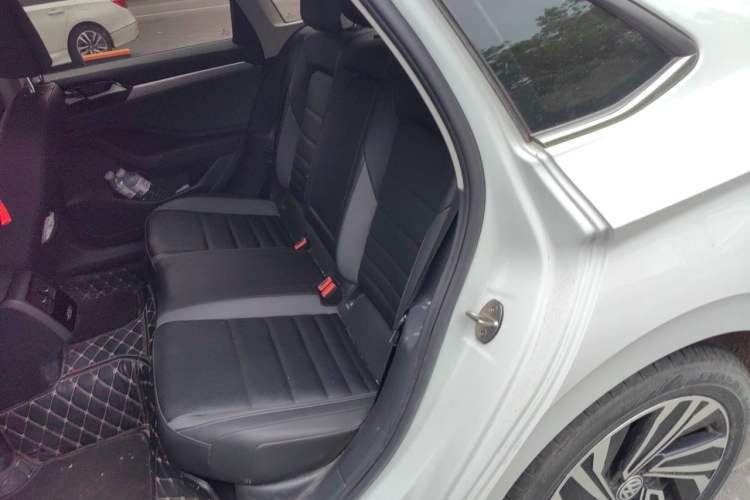 Used Volkswagen Sagitar 2020 280TSI DSG Luxury Version China VI Standard Left Rear Seat