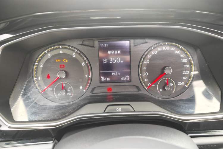 Used Volkswagen Sagitar 2020 200TSI DSG Comfort Version China VI Standard Odometer Close Up