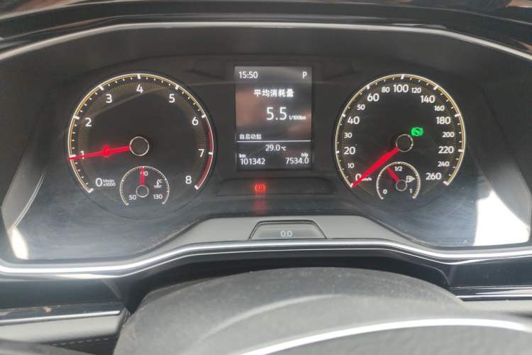 Used Volkswagen Sagitar 2020 280TSI DSG Comfort Version China VI Standard Odometer Close Up