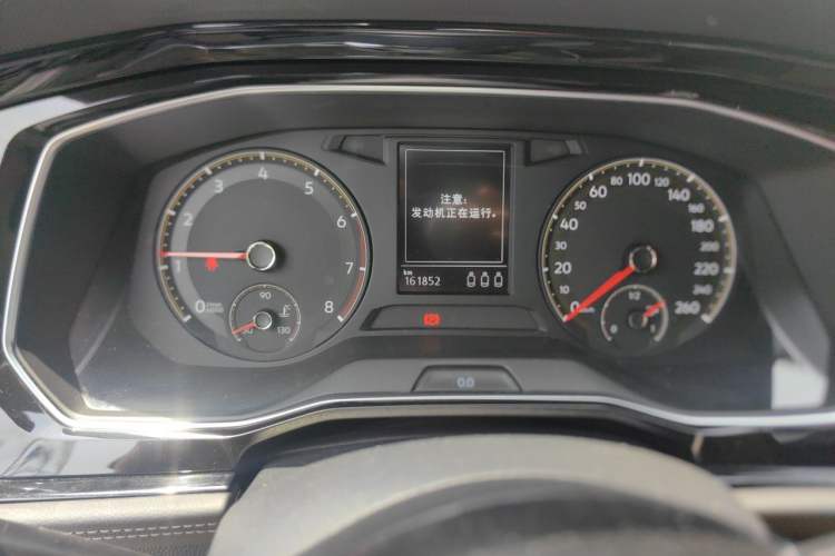 Used Volkswagen Sagitar 2020 280TSI DSG R-Line China VI Odometer Close Up
