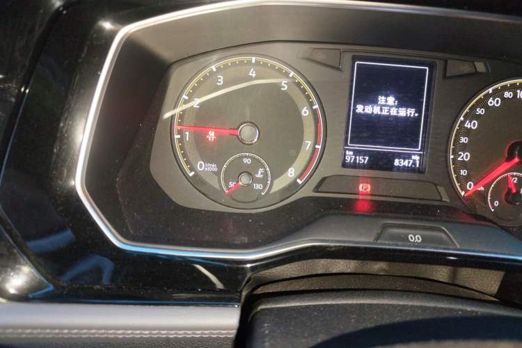 Used Volkswagen Sagitar 2020 200TSI DSG Comfort Version China VI Standard Odometer Close Up