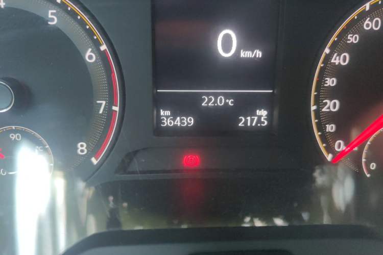 Used Volkswagen Sagitar 2020 280TSI DSG Comfort Version China VI Standard Odometer Close Up