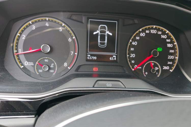 Used Volkswagen Sagitar 2020 280TSI DSG Comfort Version China VI Standard Odometer Close Up