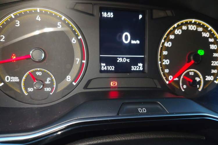 Used Volkswagen Sagitar 2020 280TSI DSG Comfort Version China V Standard Odometer Close Up