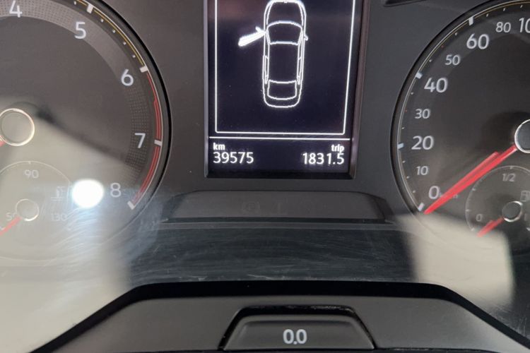 Used Volkswagen Sagitar 2020 200TSI DSG Comfort Version China VI Standard Odometer Close Up
