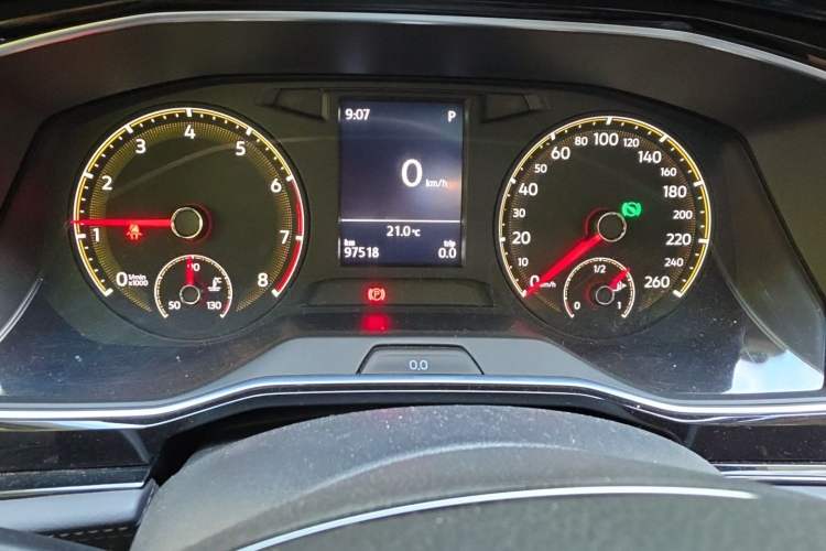 Used Volkswagen Sagitar 2020 280TSI DSG Comfort Version China VI Standard Odometer Close Up