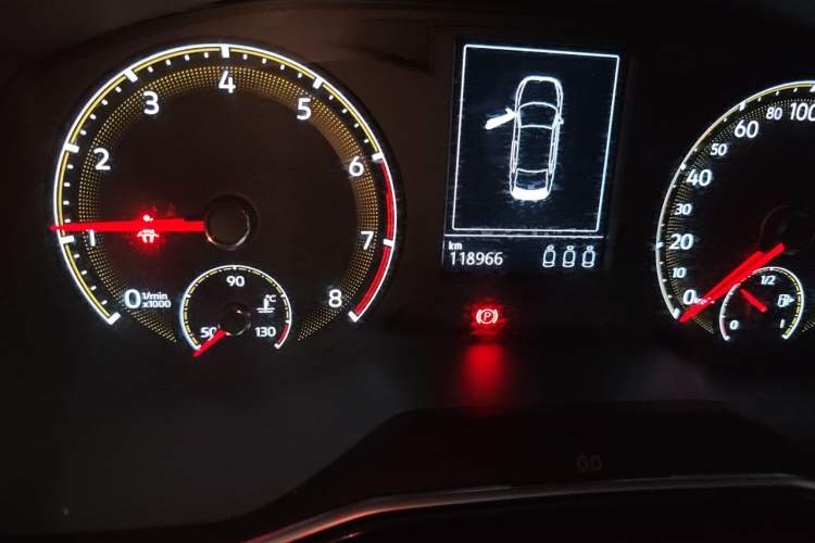 Used Volkswagen Sagitar 2020 280TSI DSG Comfort Version China VI Standard Odometer Close Up