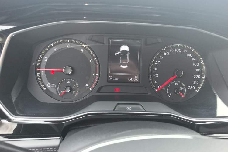Used Volkswagen Sagitar 2020 280TSI DSG Comfort Version China VI Standard Odometer Close Up