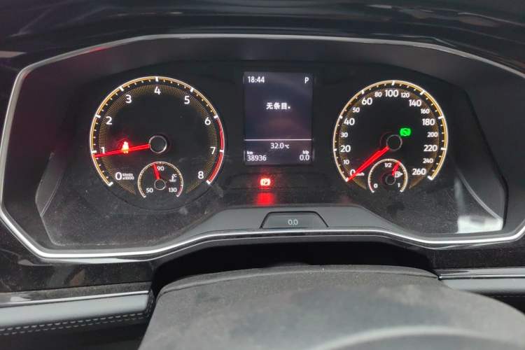 Used Volkswagen Sagitar 2020 280TSI DSG Luxury Version China VI Standard Odometer Close Up