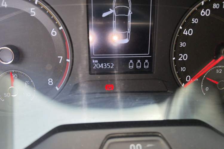 Used Volkswagen Sagitar 2020 280TSI DSG Comfort Version China VI Standard Odometer Close Up