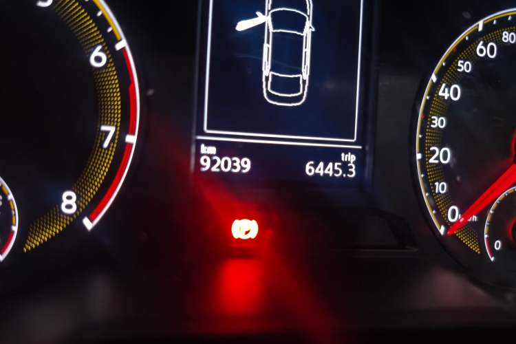 Used Volkswagen Sagitar 2020 200TSI DSG Comfort Version China VI Standard Odometer Close Up
