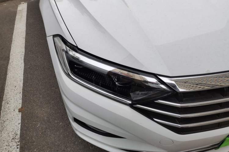 Used Volkswagen Sagitar 2020 280TSI DSG Comfort Version China V Standard Right Front Headlight