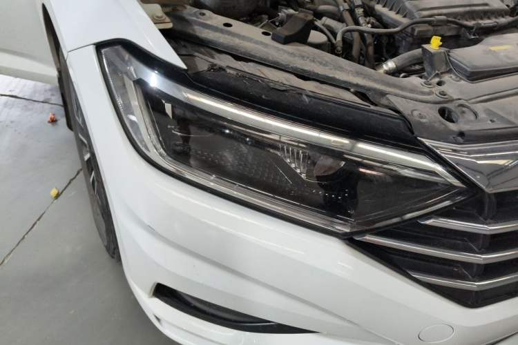 Used Volkswagen Sagitar 2020 280TSI DSG Comfort Version China VI Standard Right Front Headlight