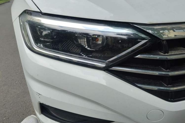 Used Volkswagen Sagitar 2020 280TSI DSG Comfort Version China VI Standard Right Front Headlight