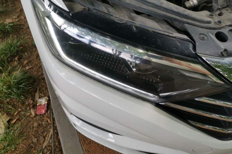 Used Volkswagen Sagitar 2020 280TSI DSG Comfort Version China VI Standard Right Front Headlight