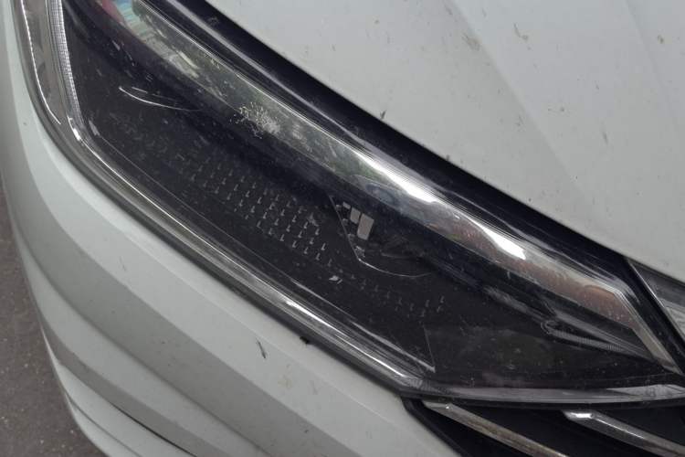 Used Volkswagen Sagitar 2020 280TSI DSG Comfort Version China VI Standard Right Front Headlight
