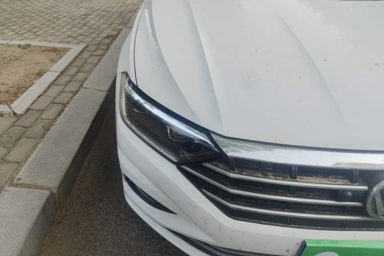 Used Volkswagen Sagitar 2020 200TSI DSG Comfort Version China VI Standard Right Front Headlight
