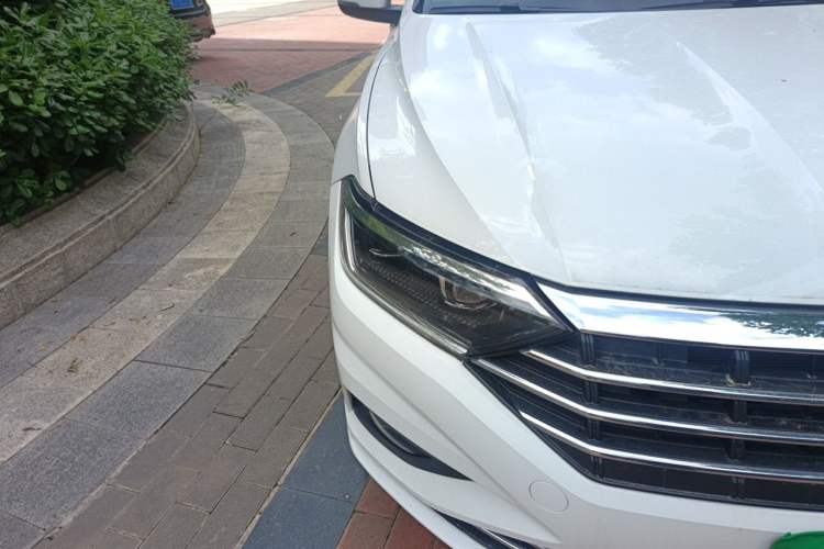 Used Volkswagen Sagitar 2020 280TSI DSG Comfort Version China VI Standard Right Front Headlight