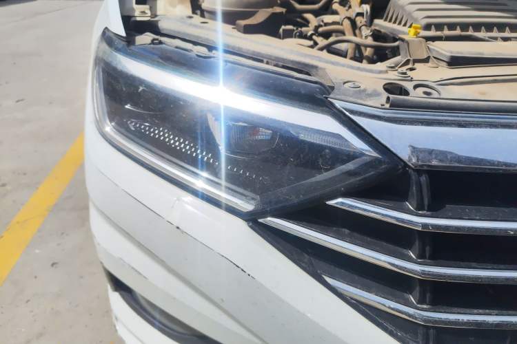 Used Volkswagen Sagitar 2020 280TSI DSG Comfort Version China VI Standard Right Front Headlight