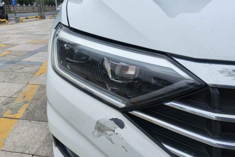 Used Volkswagen Sagitar 2020 280TSI DSG Comfort Version China VI Standard Right Front Headlight
