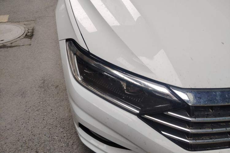 Used Volkswagen Sagitar 2020 280TSI DSG Comfort Version China VI Standard Right Front Headlight