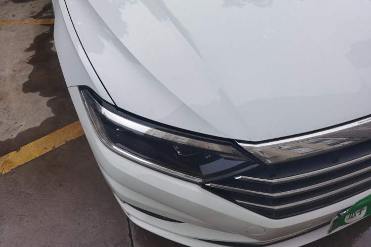 Used Volkswagen Sagitar 2020 280TSI DSG Comfort Version China VI Standard Right Front Headlight