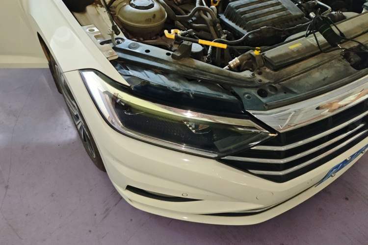 Used Volkswagen Sagitar 2020 280TSI DSG Comfort Version China VI Standard Right Front Headlight