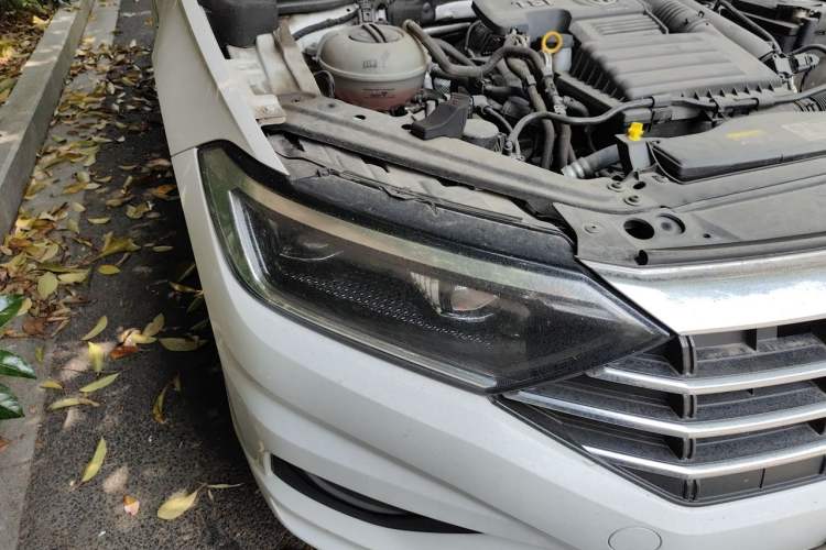Used Volkswagen Sagitar 2020 280TSI DSG Comfort Version China VI Standard Right Front Headlight