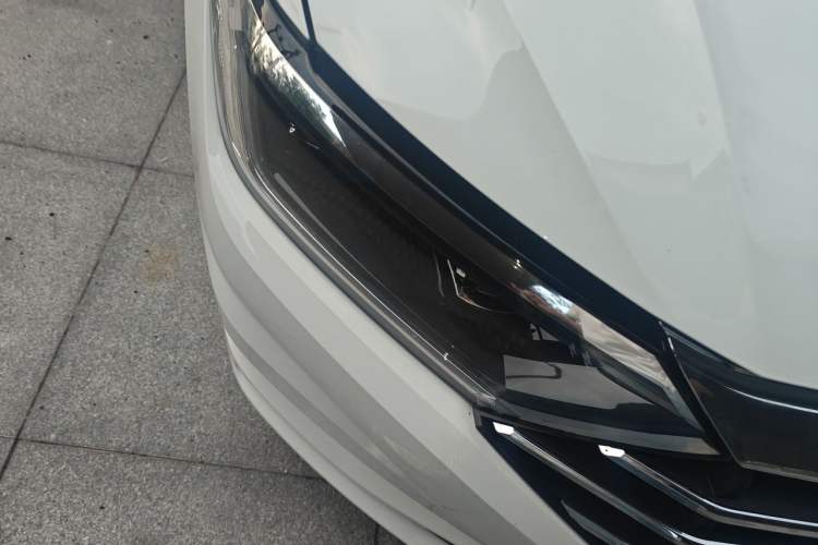 Used Volkswagen Sagitar 2020 280TSI DSG Comfort Version China VI Standard Right Front Headlight