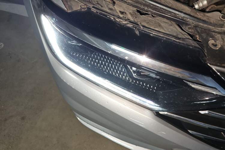 Used Volkswagen Sagitar 2020 280TSI DSG Comfort Version China VI Standard Right Front Headlight