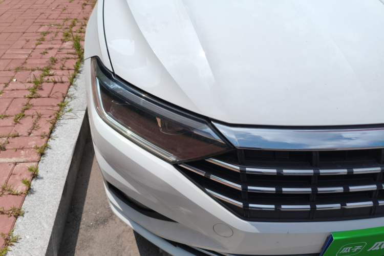 Used Volkswagen Sagitar 2020 280TSI DSG Comfort Version China VI Standard Right Front Headlight
