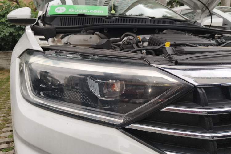 Used Volkswagen Sagitar 2020 280TSI DSG Comfort Version China VI Standard Right Front Headlight