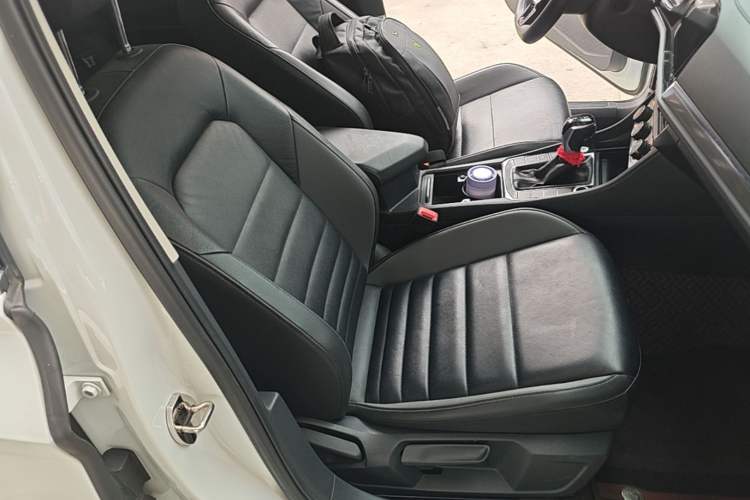 Used Volkswagen Sagitar 2020 280TSI DSG Comfort Version China VI Standard Right Front Seat