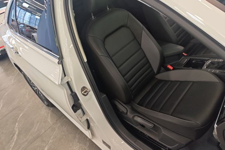 Used Volkswagen Sagitar 2020 280TSI DSG Comfort Version China VI Standard Right Front Seat