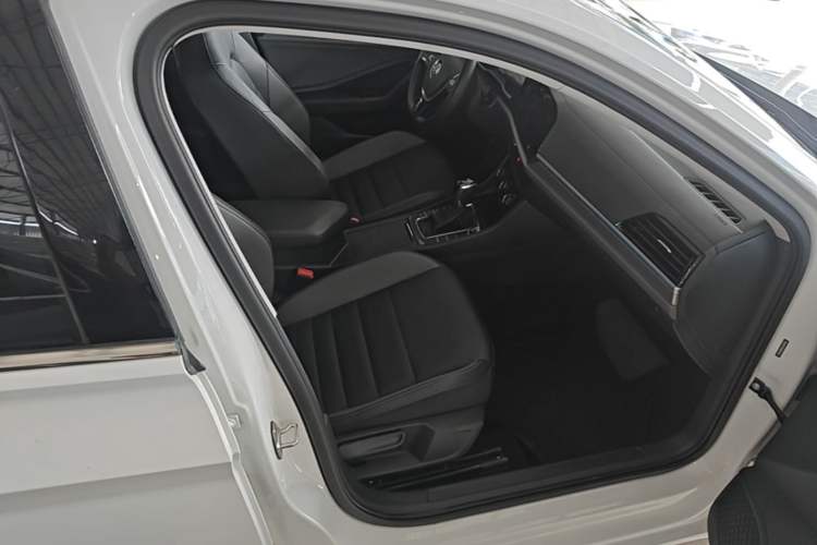 Used Volkswagen Sagitar 2020 280TSI DSG Comfort Version China VI Standard Right Front Seat