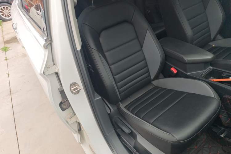 Used Volkswagen Sagitar 2020 280TSI DSG Comfort Version China VI Standard Right Front Seat