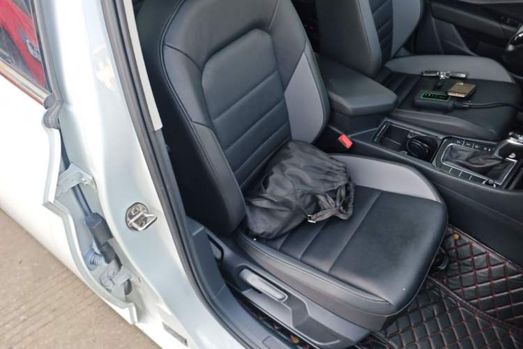 Used Volkswagen Sagitar 2020 280TSI DSG Comfort Version China VI Standard Right Front Seat