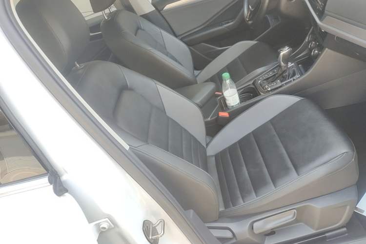 Used Volkswagen Sagitar 2020 200TSI DSG Comfort Version China VI Standard Right Front Seat