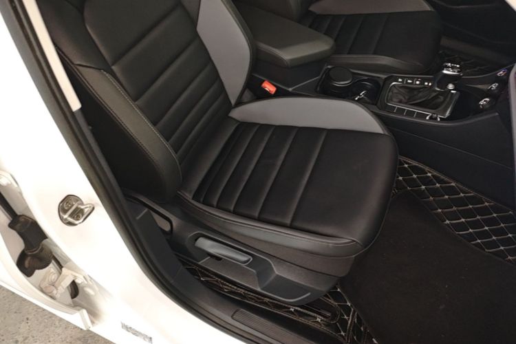 Used Volkswagen Sagitar 2020 280TSI DSG Comfort Version China VI Standard Right Front Seat
