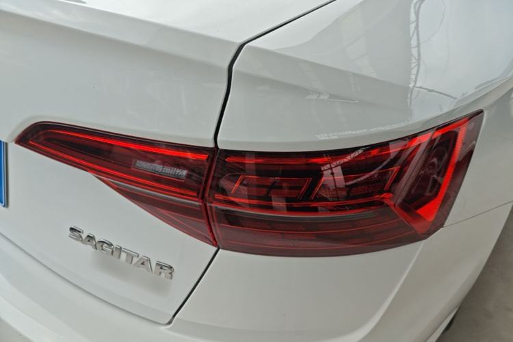 Used Volkswagen Sagitar 2020 280TSI DSG Comfort Version China VI Standard Right Rear Taillight