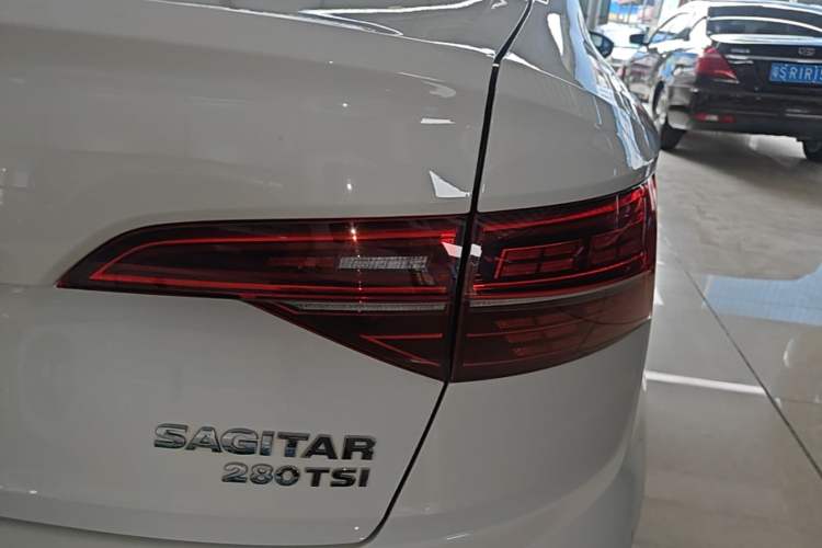 Used Volkswagen Sagitar 2020 280TSI DSG Comfort Version China VI Standard Right Rear Taillight