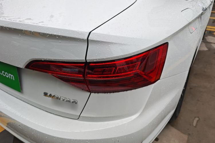 Used Volkswagen Sagitar 2020 280TSI DSG Comfort Version China VI Standard Right Rear Taillight